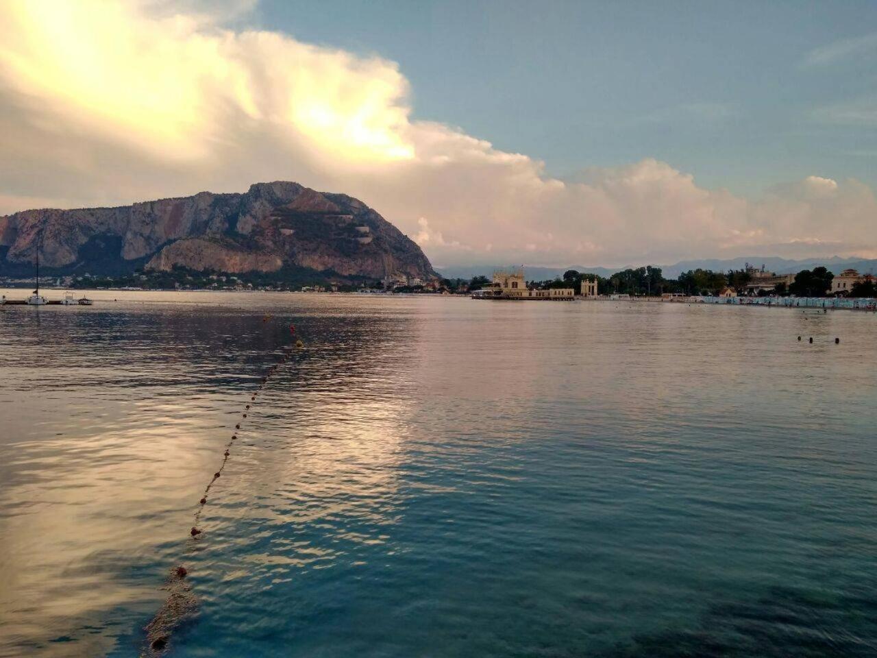 Appartamento A casa di Nonna Giò Mondello Palermo Esterno foto